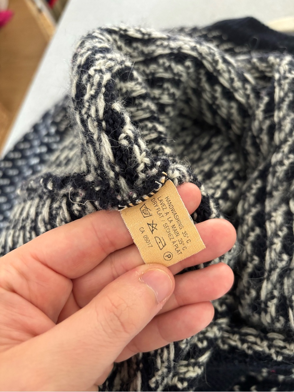 Roots Wool Blend Birdseye Knit Sweater Made in Norway Men L Chunky Heavy Layer - Picture 6 of 10